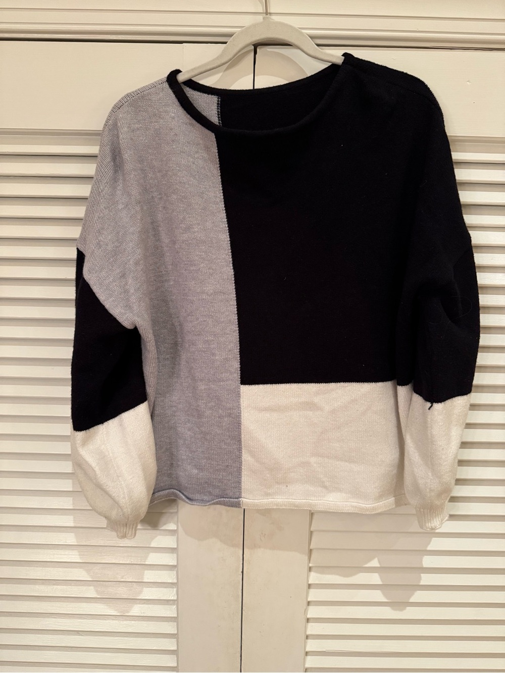 Amazon Colorblock Crewneck Sweater - Black, Gray, White